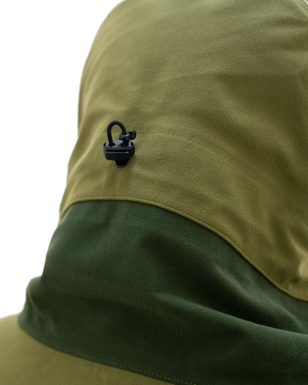 Tussock Green Coloured Swazi Kagoule Jacket On A White Background