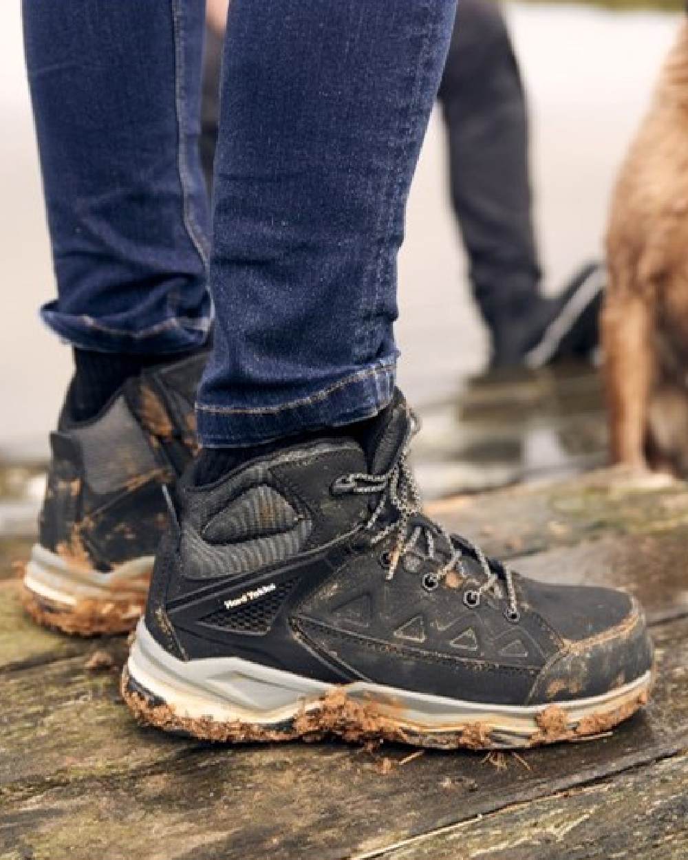 Black Coloured Hard Yakka Mens Atomic PR Hybrid Side Zip Safety Boots on Outdoor Background