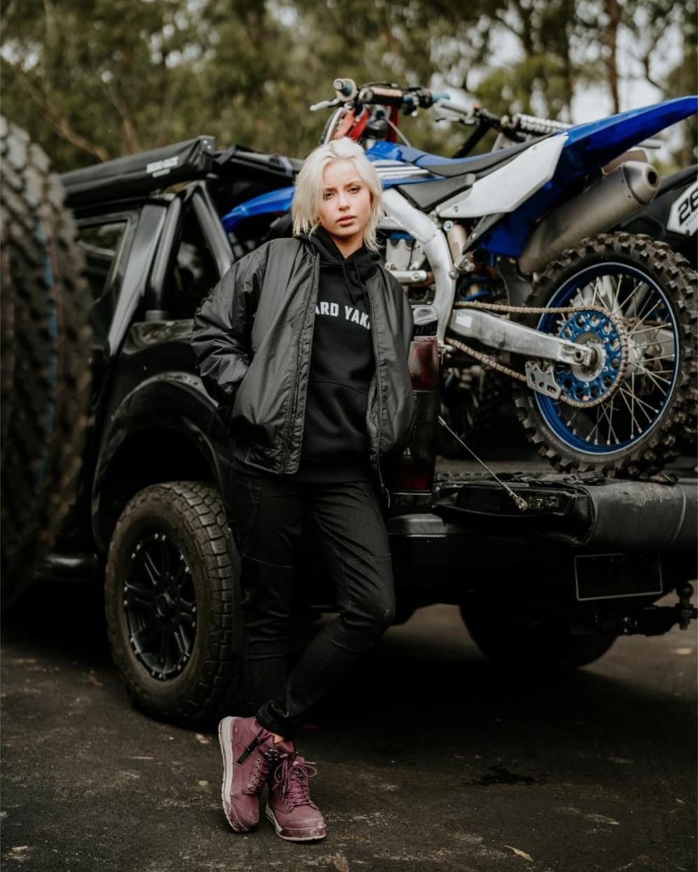 Shiraz Coloured Hard Yakka Womens 3056 PR Side Zip Safety Boots on Outdoor Background