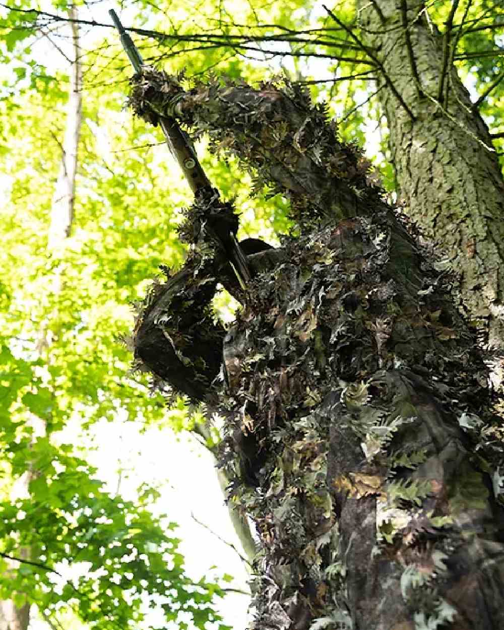 EVO coloured Jack Pyke LLCS 3D Concealment Suit on forest background