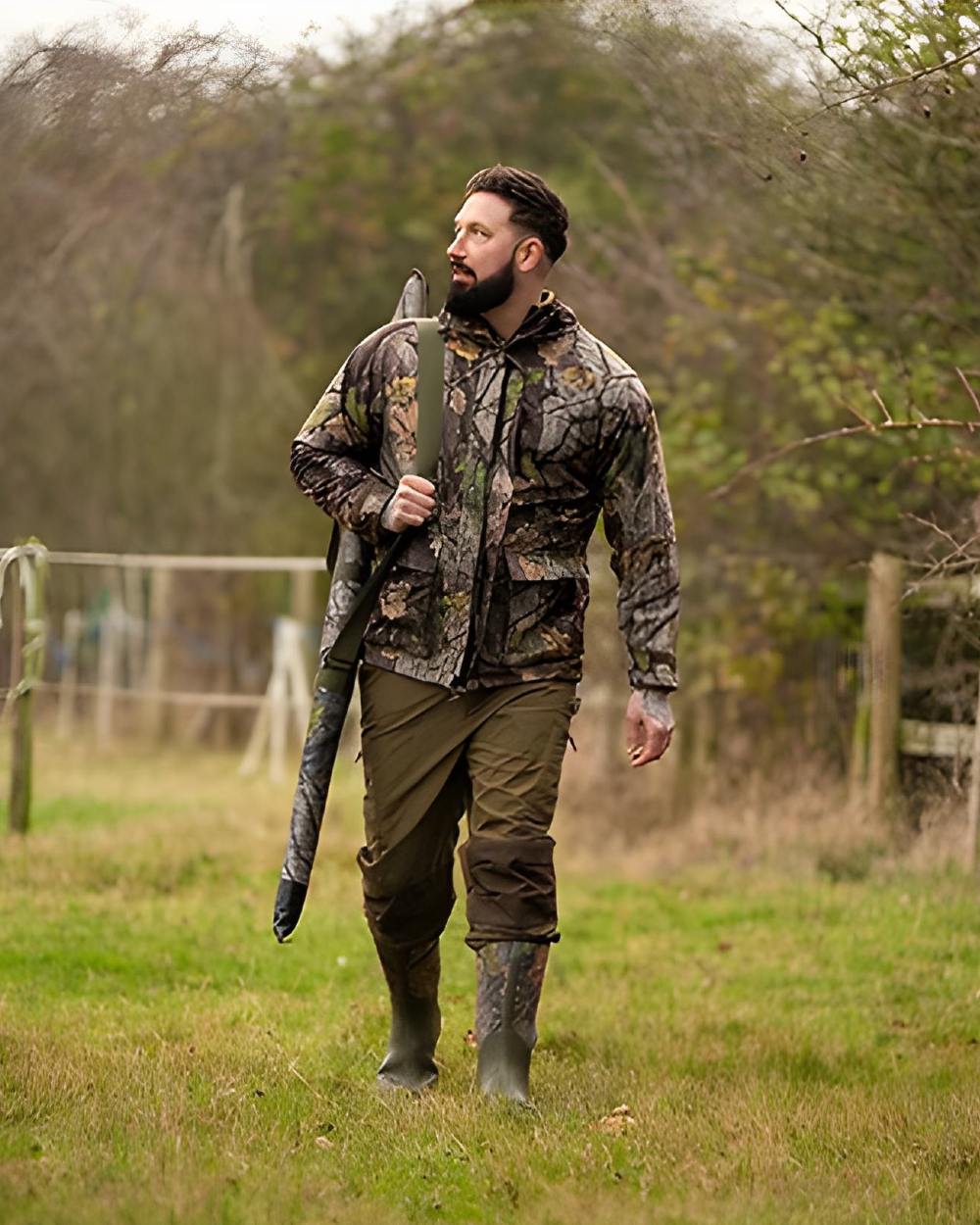 EVO coloured Jack Pyke Rannock Jacket on grassy background