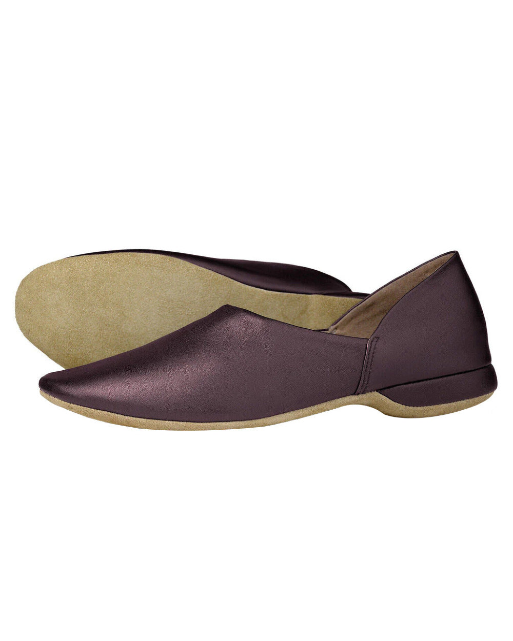 Burgundy Coloured Orca Bay George Mens Slippers On A White Background