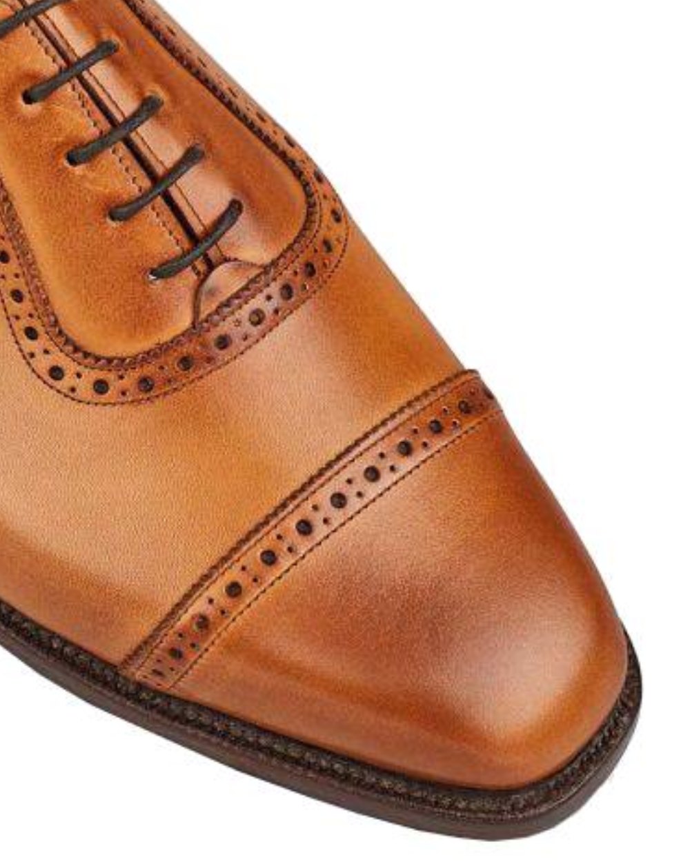 Burnished Coloured Trickers Belgrave Toecap Oxford City Shoe On A White Background
