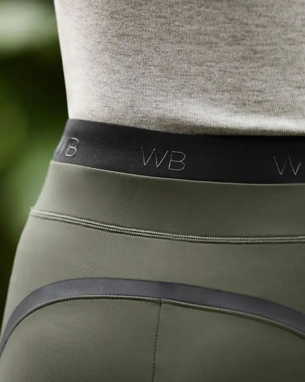 Dark Olive Camo Print Coloured WeatherBeeta Toulon Lifestyle Tights On A Park Background