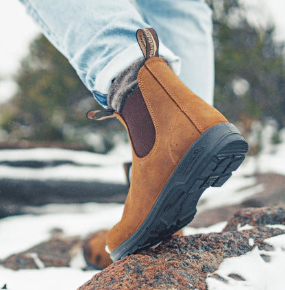 Snow on the ground Blundstone 562 Crazy Horse Brown Leather Boots