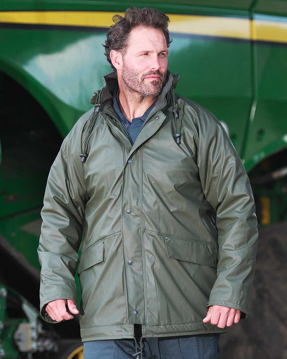 Farmer wearing FLEX Fleece Lined waterproof jacket GREEN Fortexfleece 219 