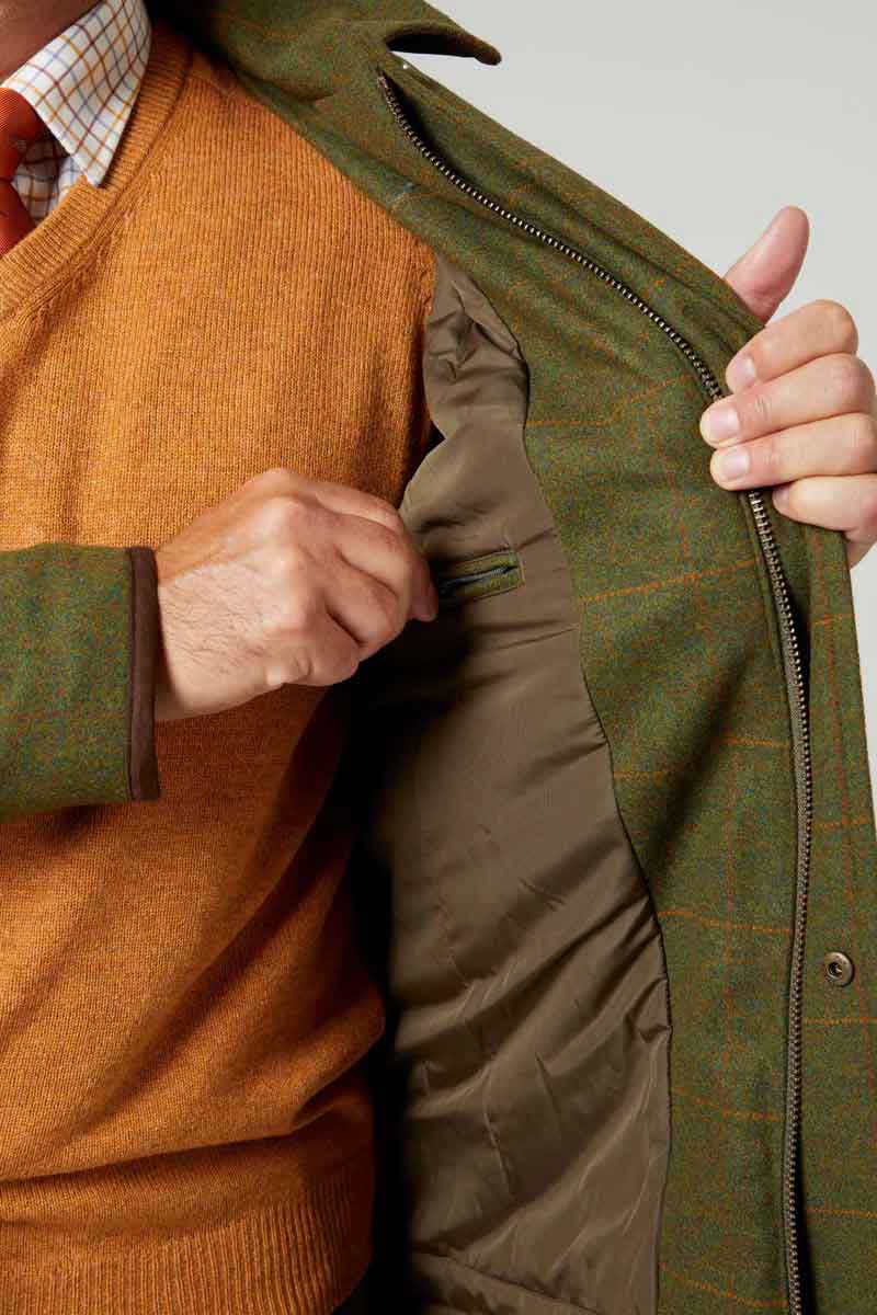 Inside pocket Alan Paine Combrook Tweed Waterproof Coat in Maple 