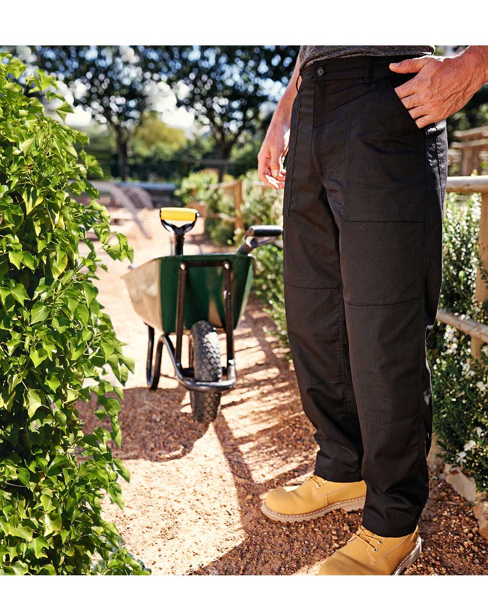 Regatta Lined Action Trousers in Black 