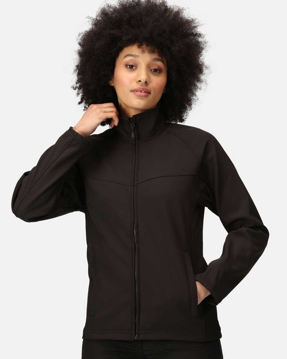 Regatta Womens Uproar Softshell Jacket in All Black 
