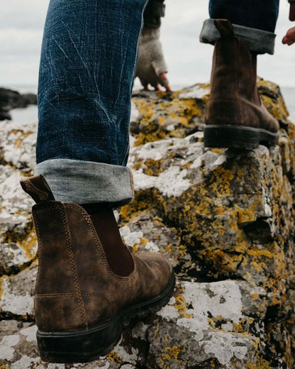 Blundstone Classic 585 Chelsea Boots - Rustic Brown
