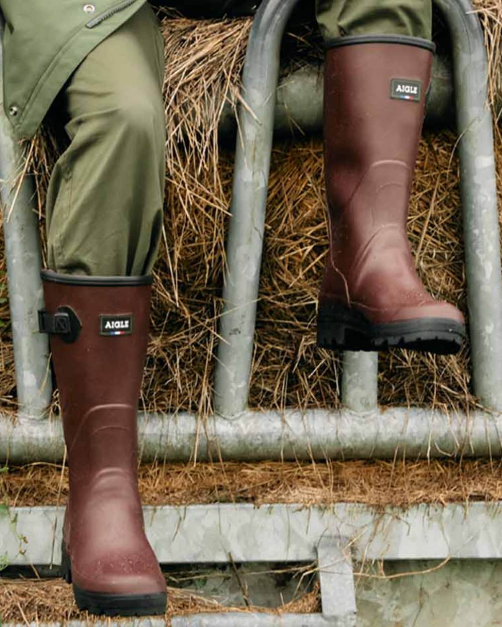 Sureau coloured Aigle Womens Chambord Var Wellingtons on grassy background 