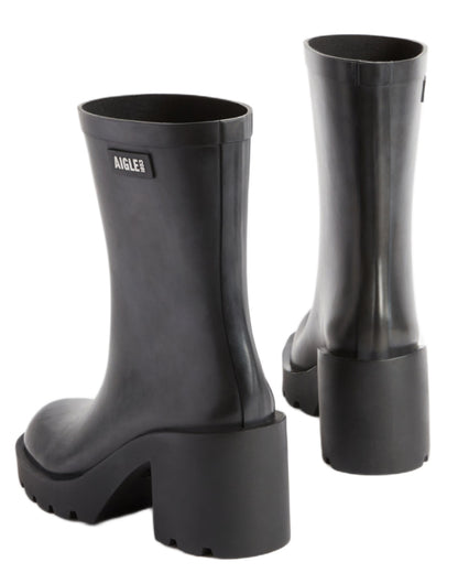 Noir coloured Aigle Womens Monceau Lifestyle And Fashion Boots on white background 
