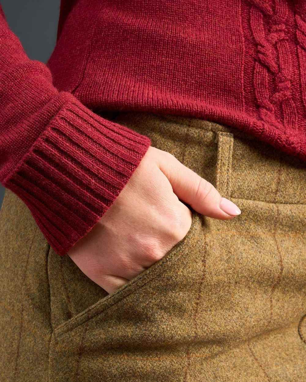 Grove Coloured Alan Paine Combrook Tweed Skirt on indoor background 