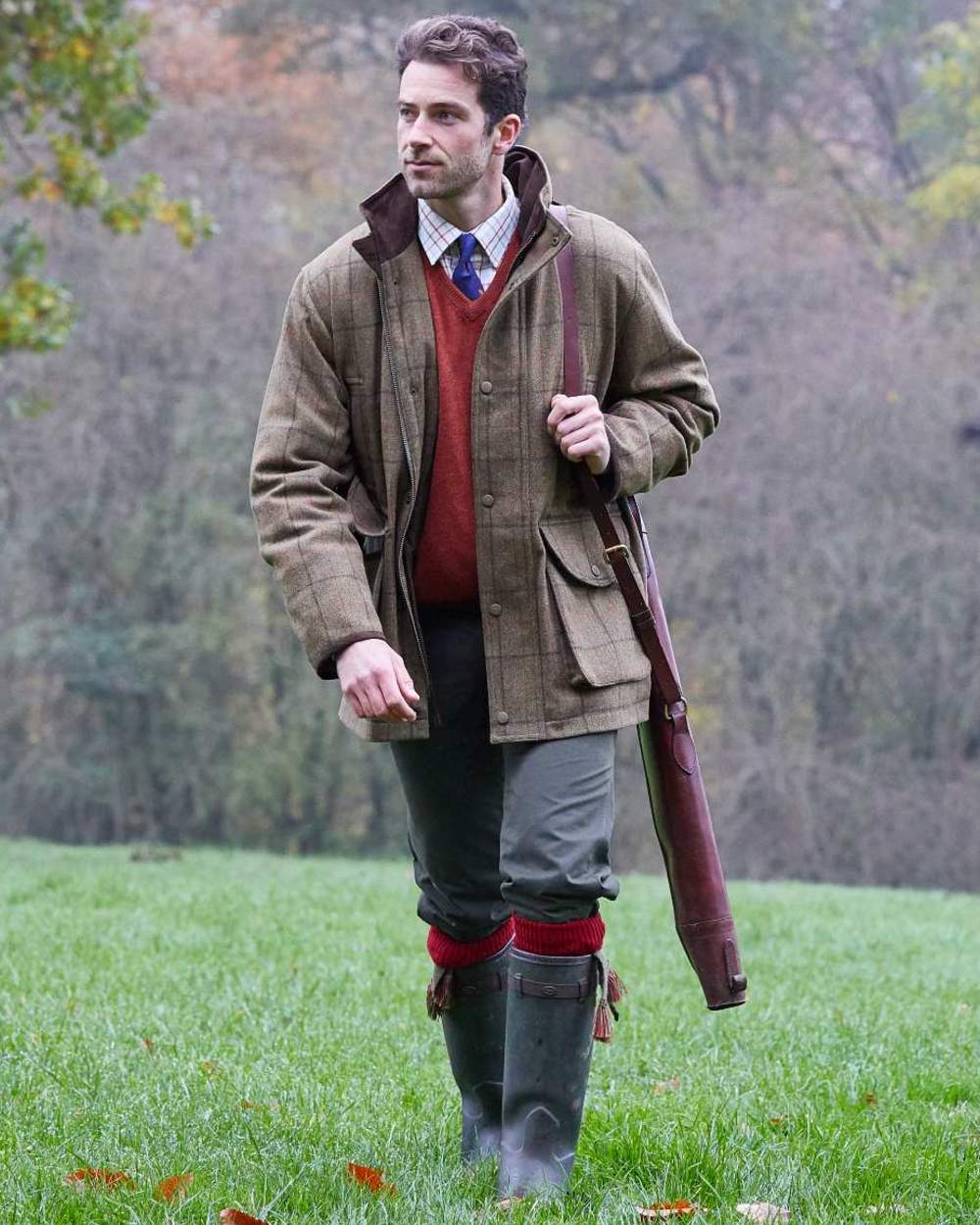 Thyme coloured Alan Paine Mens Combrook Field Coat on forest background 