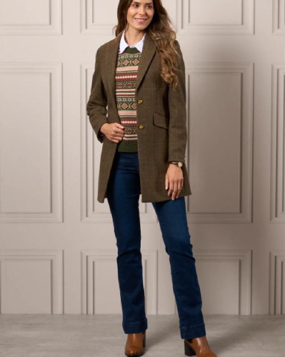 Hemlock coloured Alan Paine Surrey Mid-Thigh Tweed Coat on studio background 