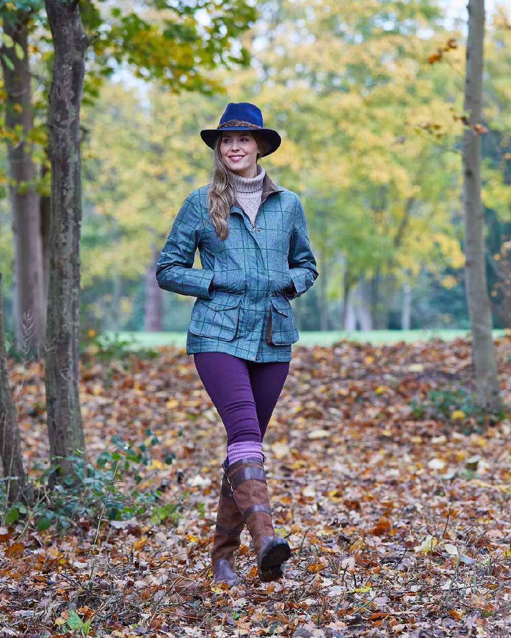 Seagrass coloured Alan Paine Womens Didsmere Coat on street background 