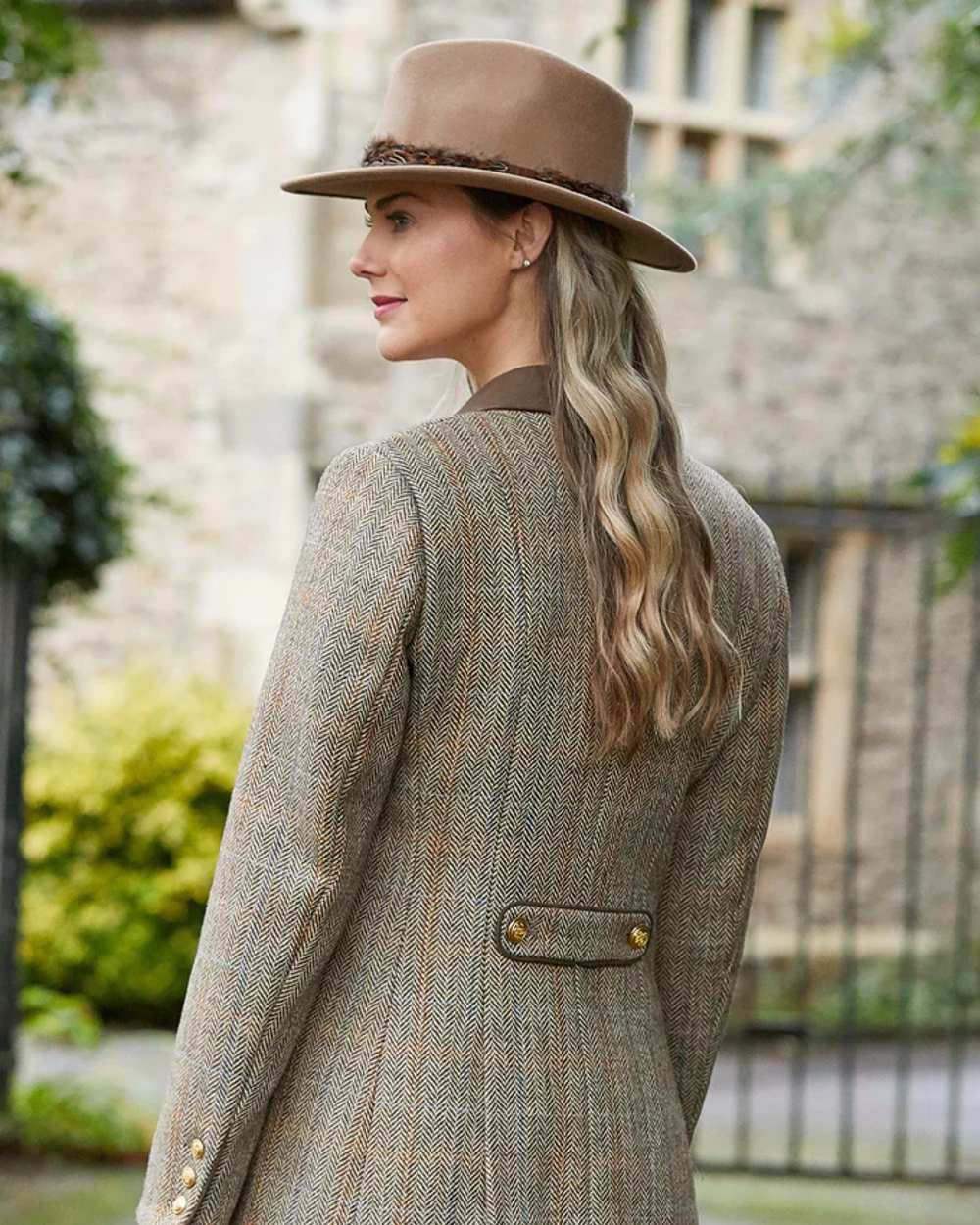 Alan Paine Surrey Ladies Tweed Blazer in hazelwood 