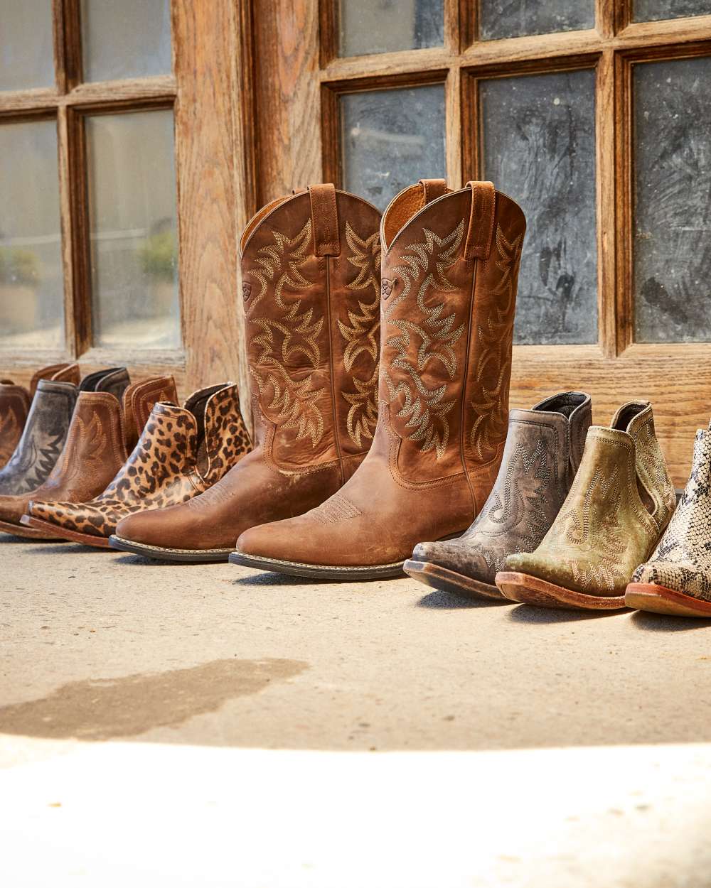 Ariat Mens Heritage R Toe Western Boots - Main Image