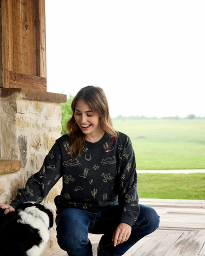 Black Heather Coloured Ariat Womens Essential Crew Sweatshirt on outdoor background 