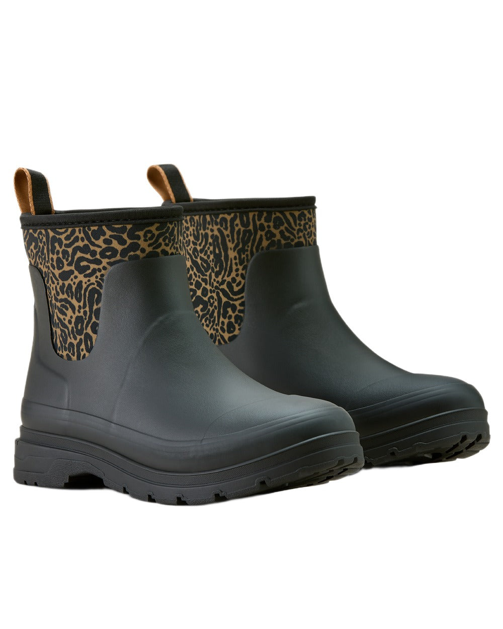 Black coloured Ariat Womens Kelmarsh Shortie Rubber Boots on white background 