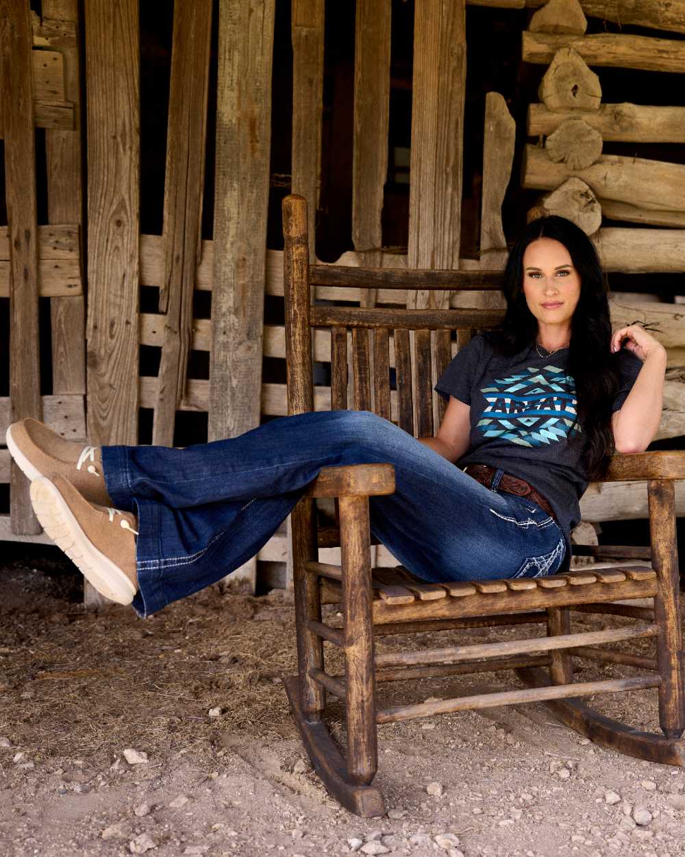 Charcoal Heather Coloured Ariat Womens Southwest Classic T-Shirt on wooden shed background 