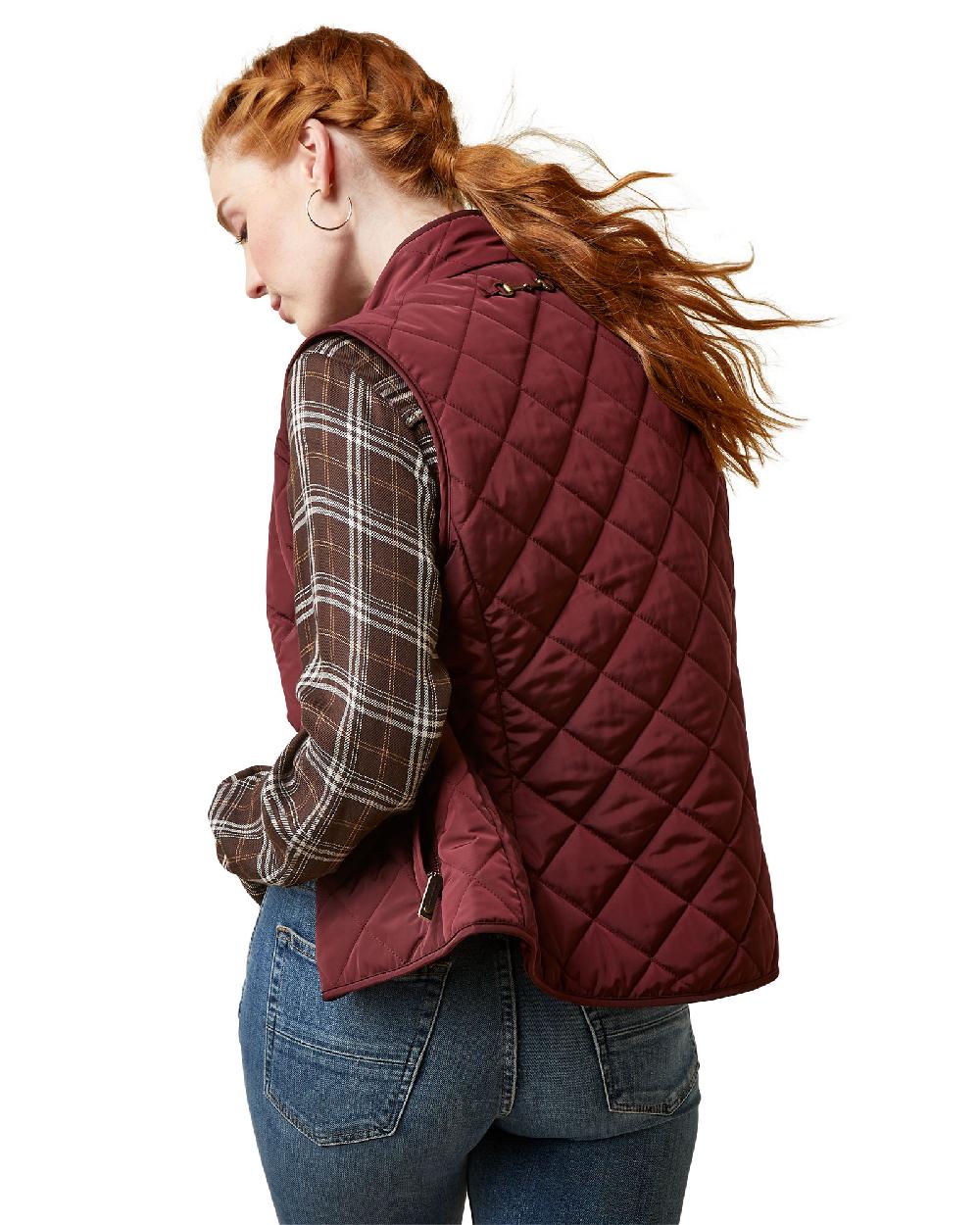 Tawny Port Coloured Ariat Womens Woodside Quilted Gilet on white background 