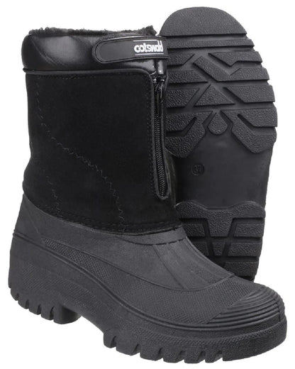 Black coloured Cotswold Womens Venture Waterproof Winter Boots on white background 