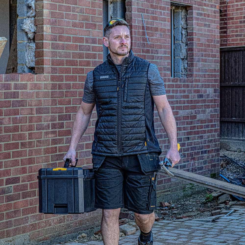 DeWalt Force Soft Padded Lightweight Gilet in Black