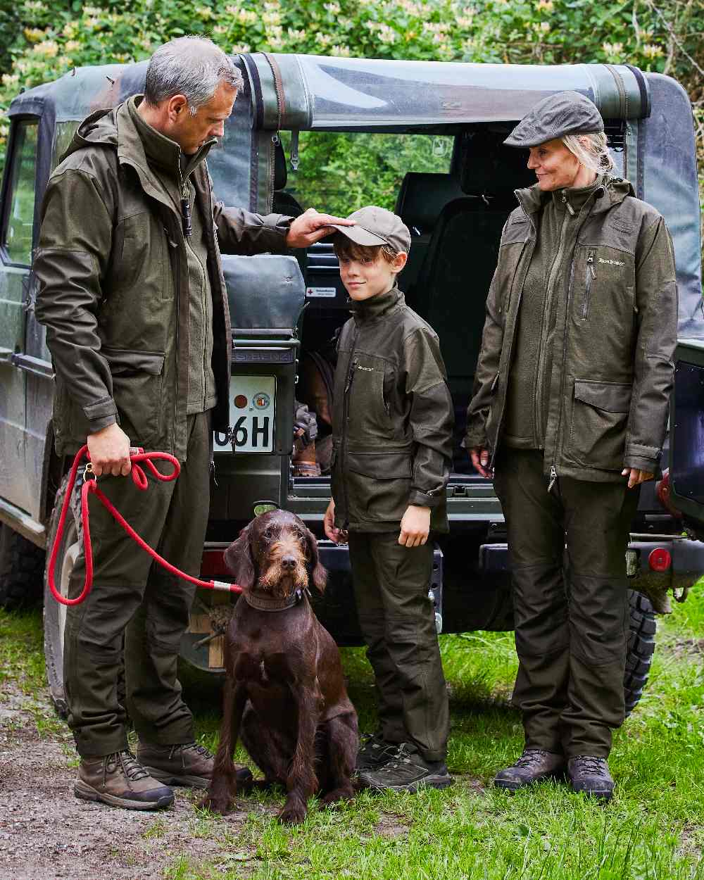 Beluga coloured Deerhunter Chasse Fleece Jacket on jeep background 