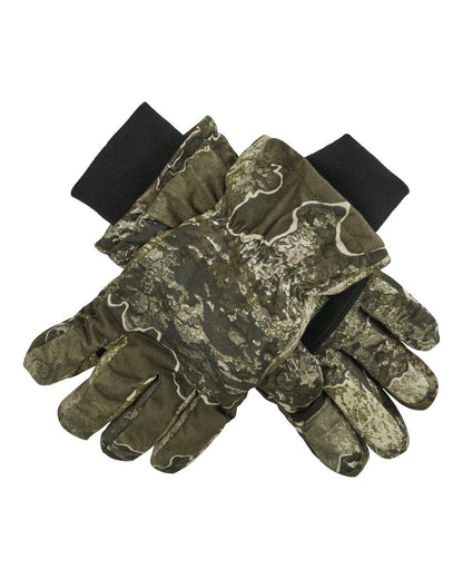 Realtree Excape coloured Deerhunter Excape Winter Gloves on white background 