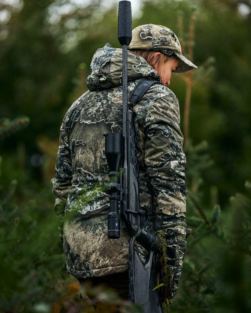Realtree Excape coloured Deerhunter Lady Excape Winter Jacket on blurry background 