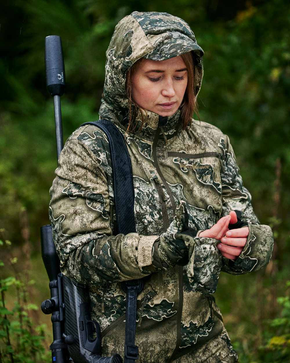 Realtree Excape coloured Deerhunter Lady Excape Winter Jacket on blurry background 