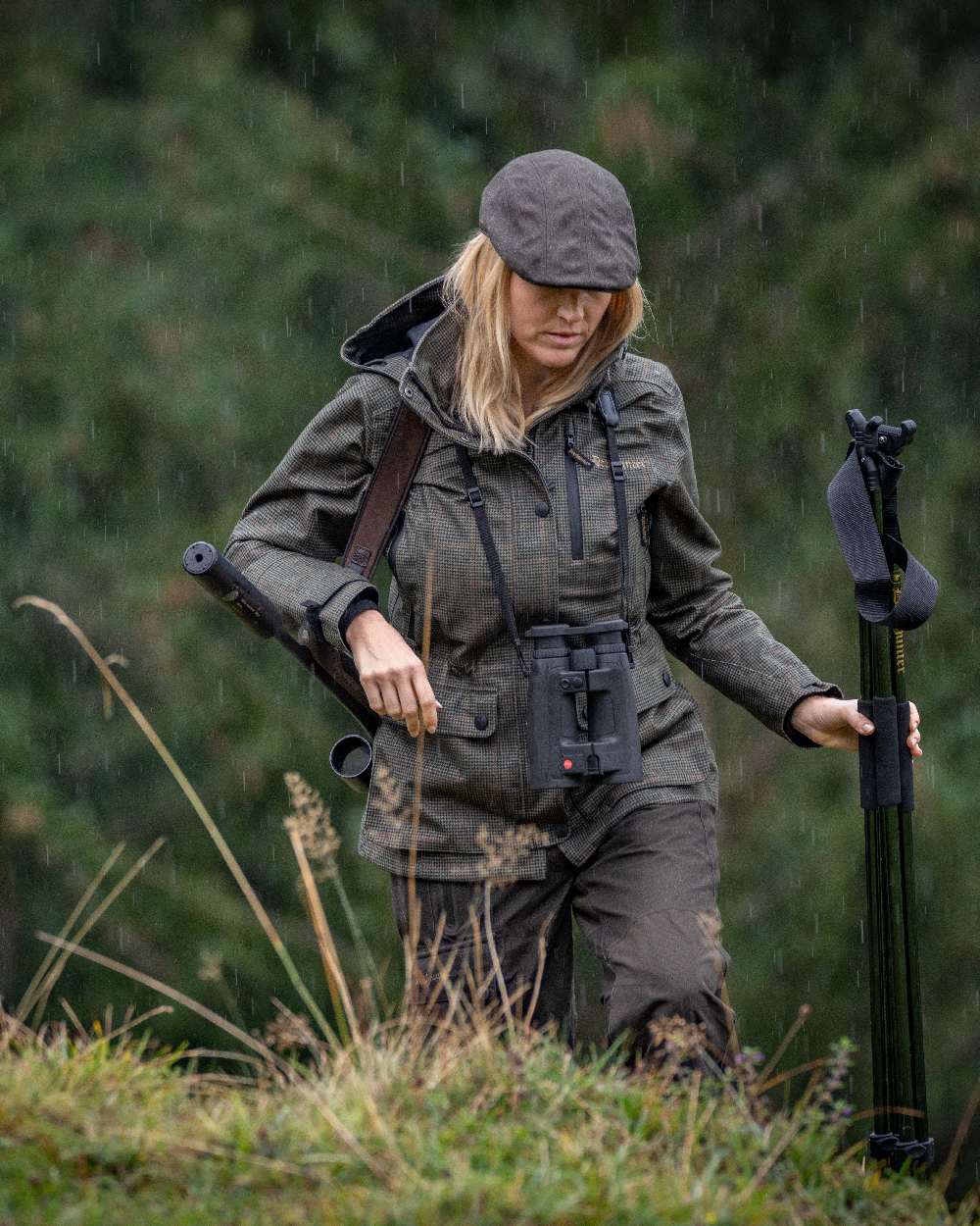 Turf Coloured Deerhunter Lady Gabby Jacket on blurry background 