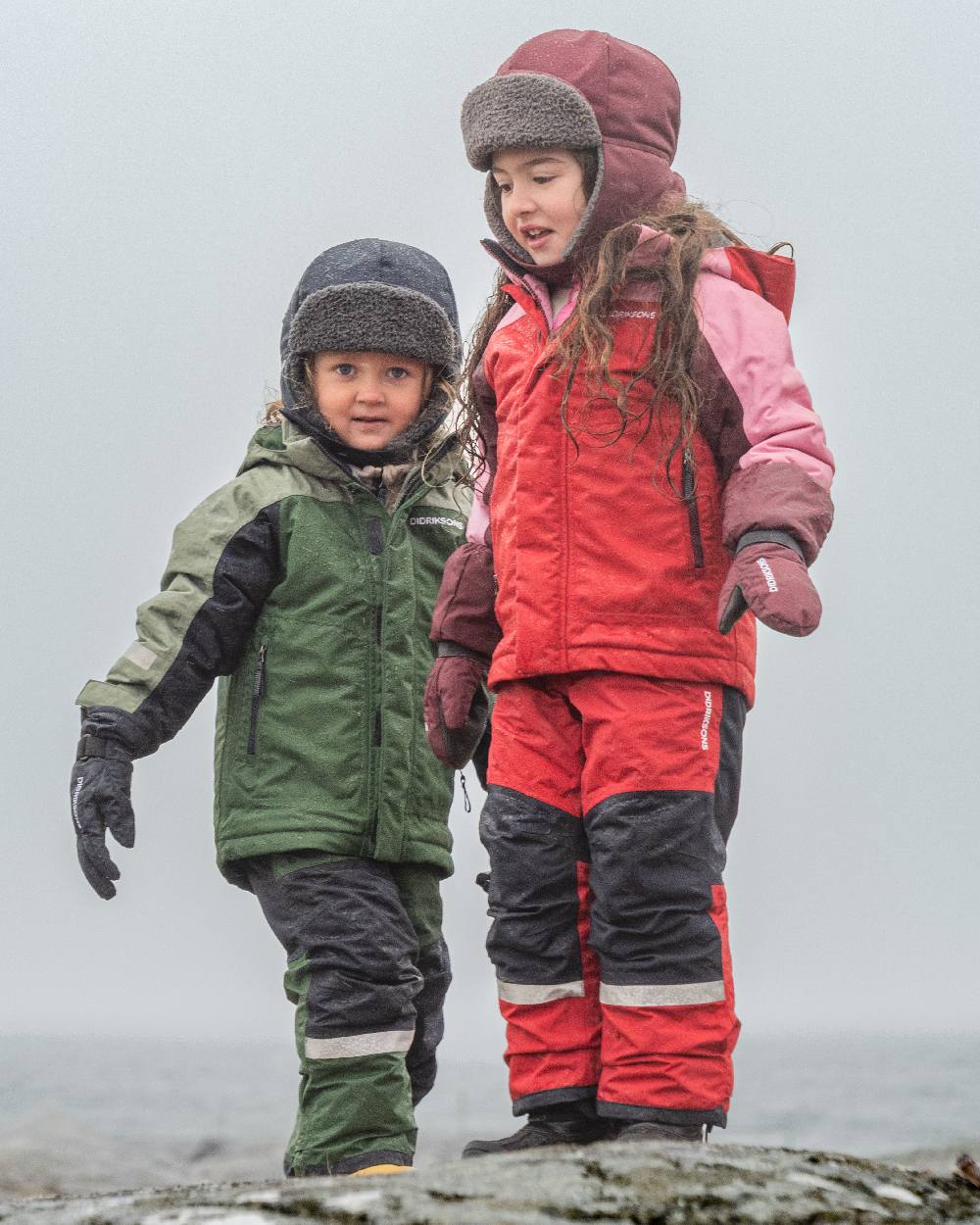 Navy Coloured Didriksons Biggles Kids Cap on outdoor background 