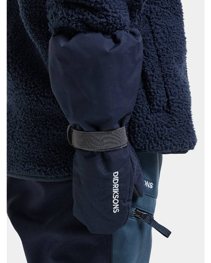 Navy Coloured Didriksons Biggies Mitten 8 on White Background 
