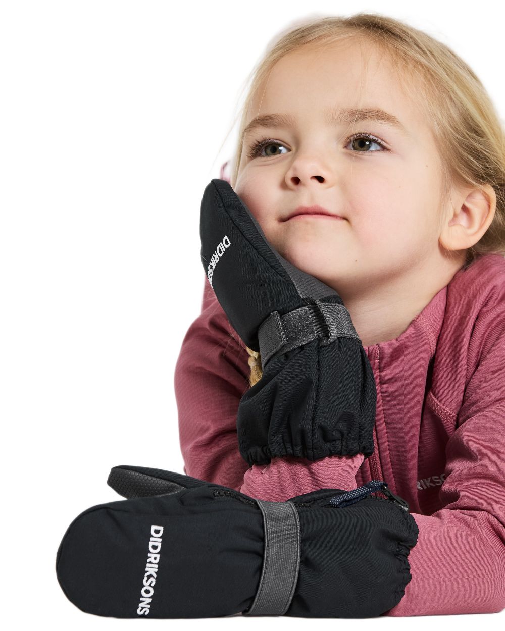 Black coloured Didriksons Biggles Mitten 9 on white background 