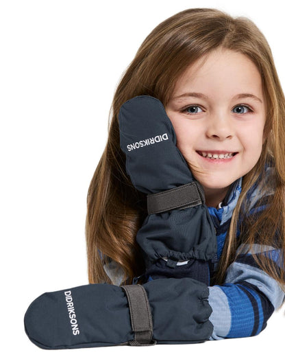 Navy coloured Didriksons Biggles Mitten 9 on white background 