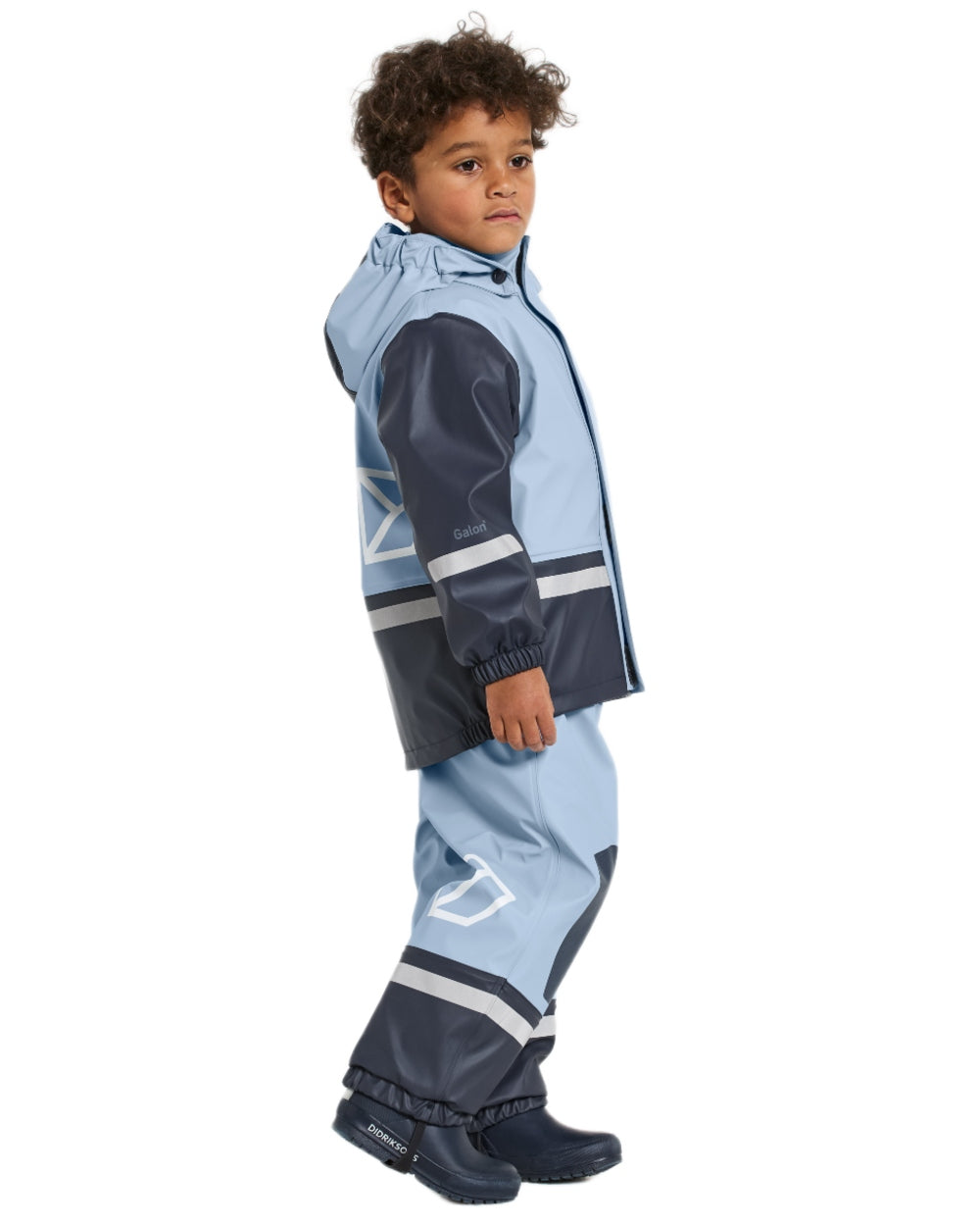 Cloud Blue coloured Didriksons Boardman Kids Rain Set on white background 