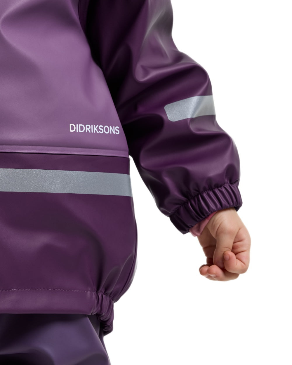 Eggplant coloured Didriksons Boardman Kids Rain Set on white background 