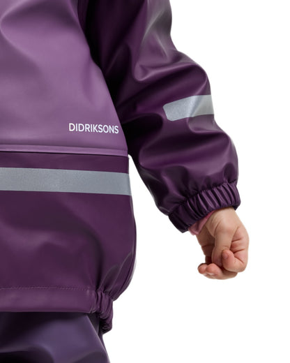 Eggplant coloured Didriksons Boardman Kids Rain Set on white background 