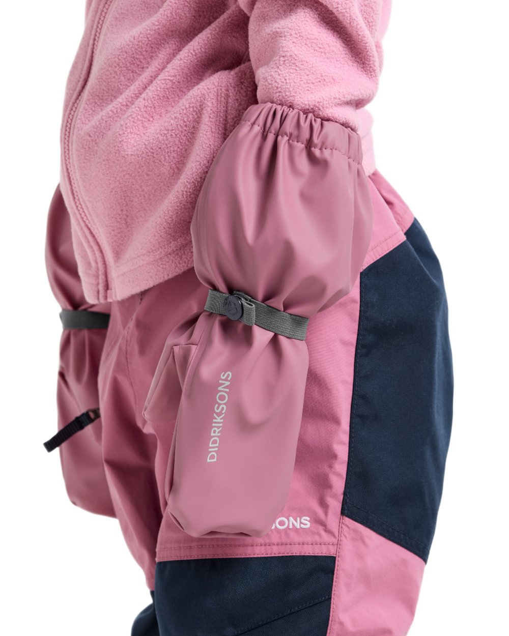 Heather Pink coloured Didriksons Childrens Galon Gloves on white background 