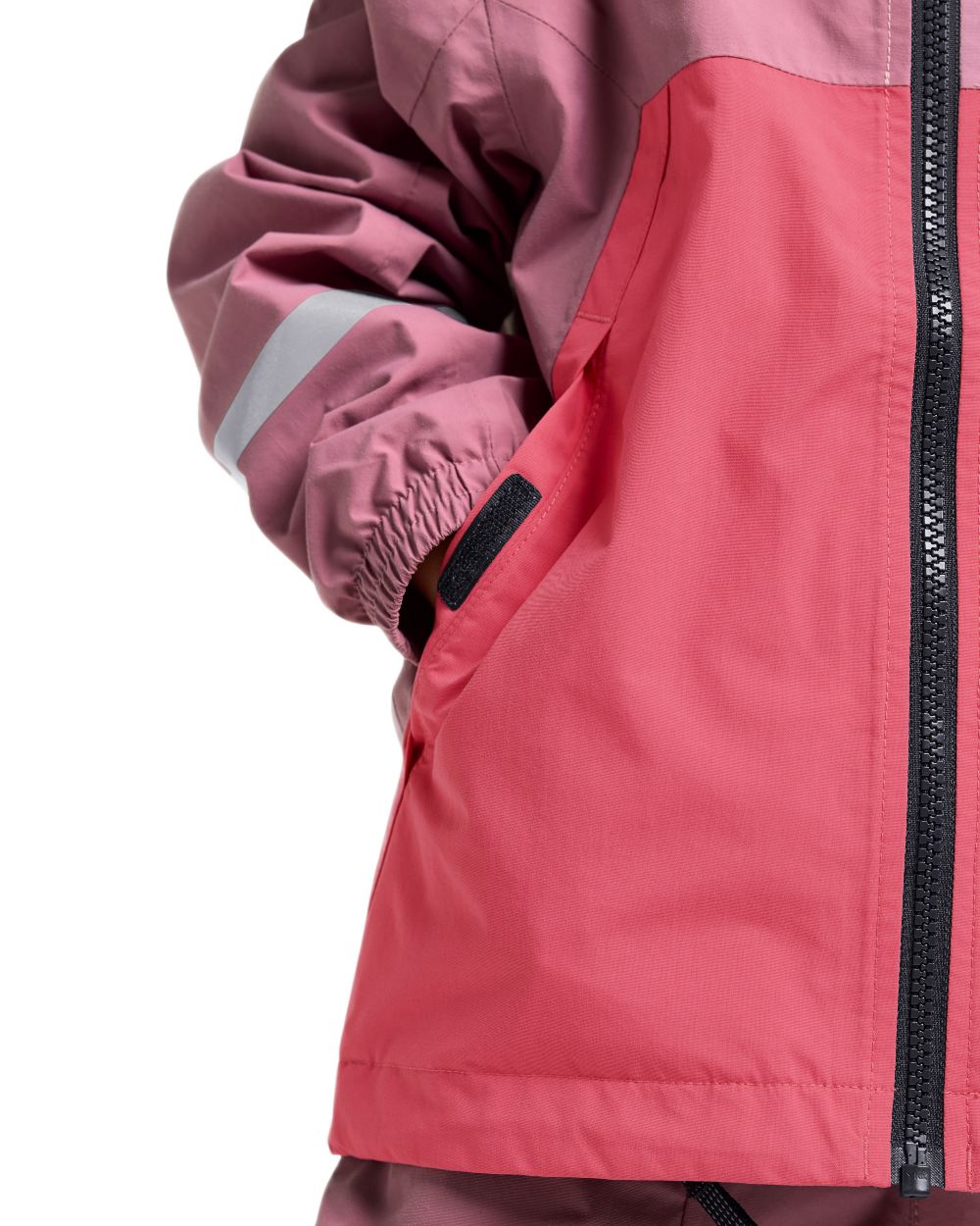 Heather Pink coloured Didriksons Childrens Pilvi Waterproof Jacket on white background 