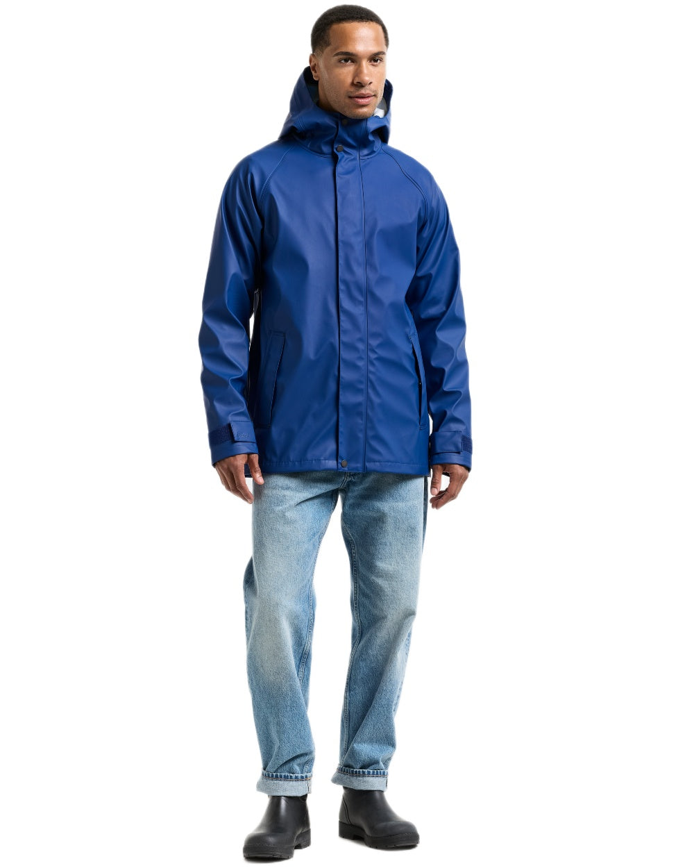 Ultramarine coloured Didriksons Mens Darwin Jacket on white background 