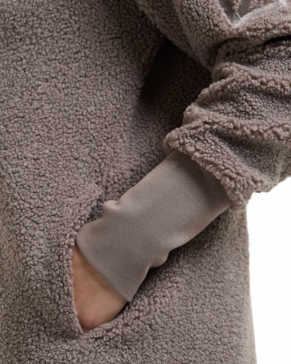 Ash Brown coloured Didriksons Sally Full Zip Fleece Jacket 2 on white background 