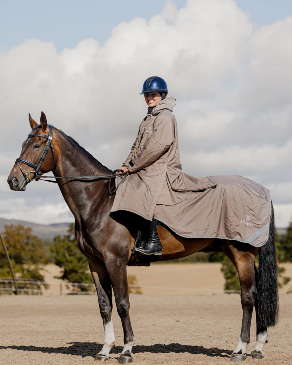 Taupe Charcoal coloured Equidry Waterproof Lite Fleece Lined Exercise Sheet on outdoor background 