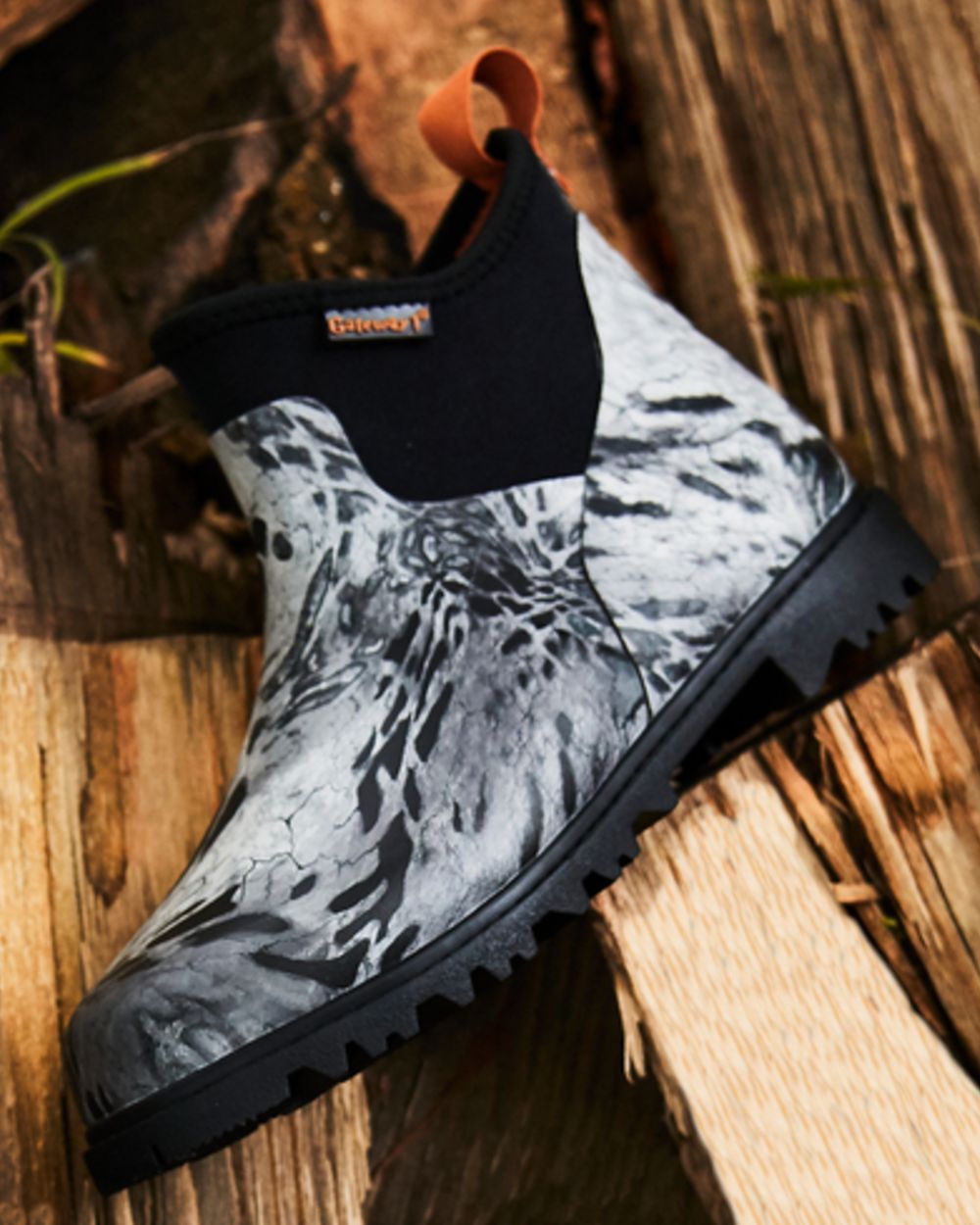 Prym1 Slate Grey Coloured Gateway1 Ascot Lady 6 3mm Boots on outdoor background 