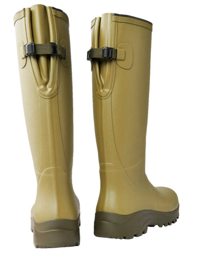 Cedar Olive Coloured Gateway1 Field Master 18" 3mm Wellingtons on white background 