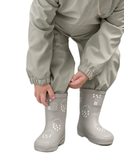 Geothermal Grey coloured Grass &amp; Air Childrens Colour-Changing Wellies on white background 