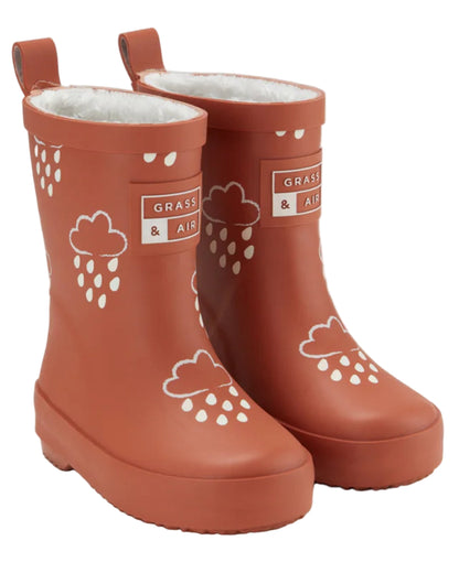 Burnt Orange coloured Grass &amp; Air Childrens Colour-Changing Wellies on white background 