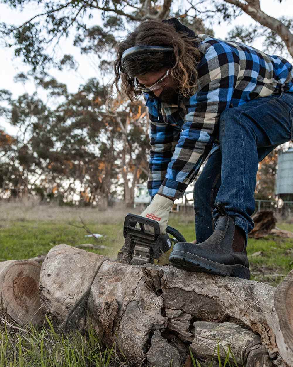 Rugged outback shop steel toe boots